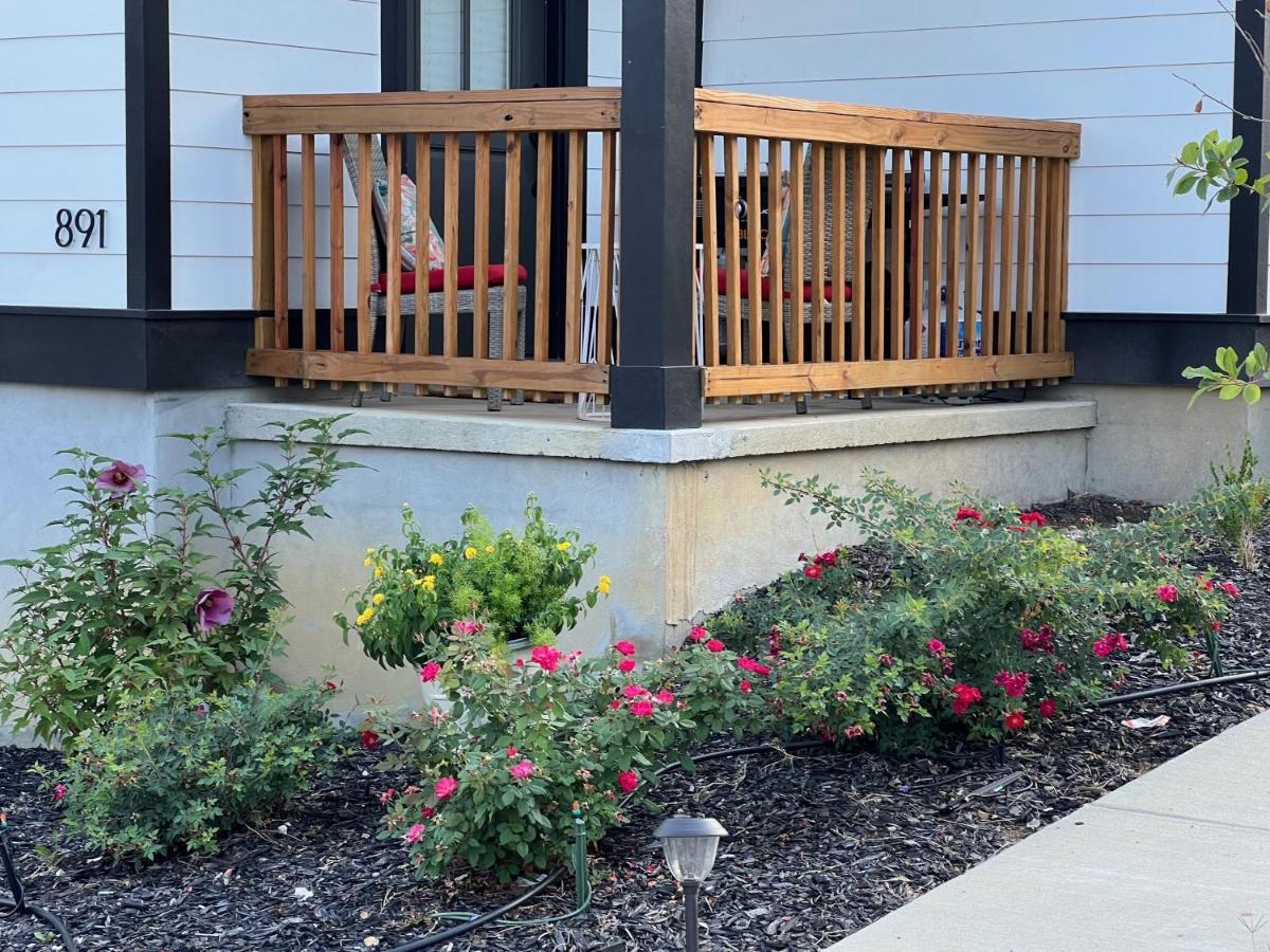 New Centennial Park Luxury Smart Home W Courtyard Fayetteville Exteriör bild